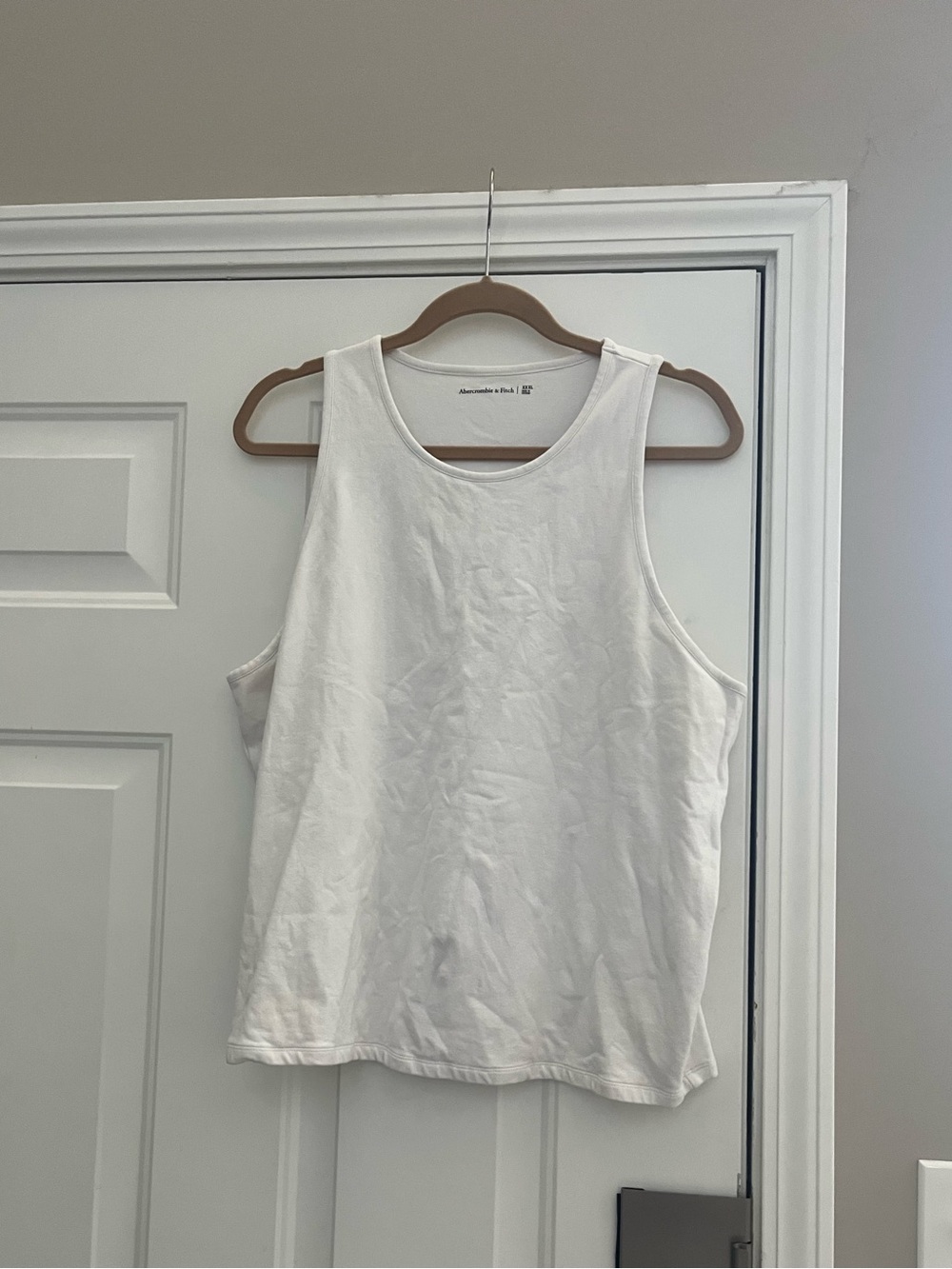 ‘Abercrombie & Fitch Sleeveless Top